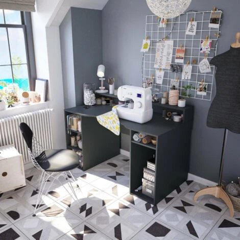 Dmora Scrivania Phoenix, Scrittoio Multifunzione Moderno Da Gaming, Tavolo Da Studio Porta PC E Porta CD, Tavolo Da Studio Con Ripiani, Cm 136x67h88, Antracite 6 Dmora Scrivania Phoenix, Scrittoio Multifunzione Moderno Da Gaming, Tavolo Da Studio Porta PC E Porta CD, Tavolo Da Studio Con Ripiani, Cm 136x67h88, Antracite - immagine 4